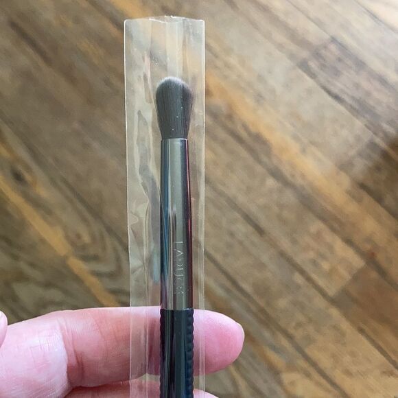 Laruce Beauty Tapered Blending Brush LR005 - Picture 5 of 6